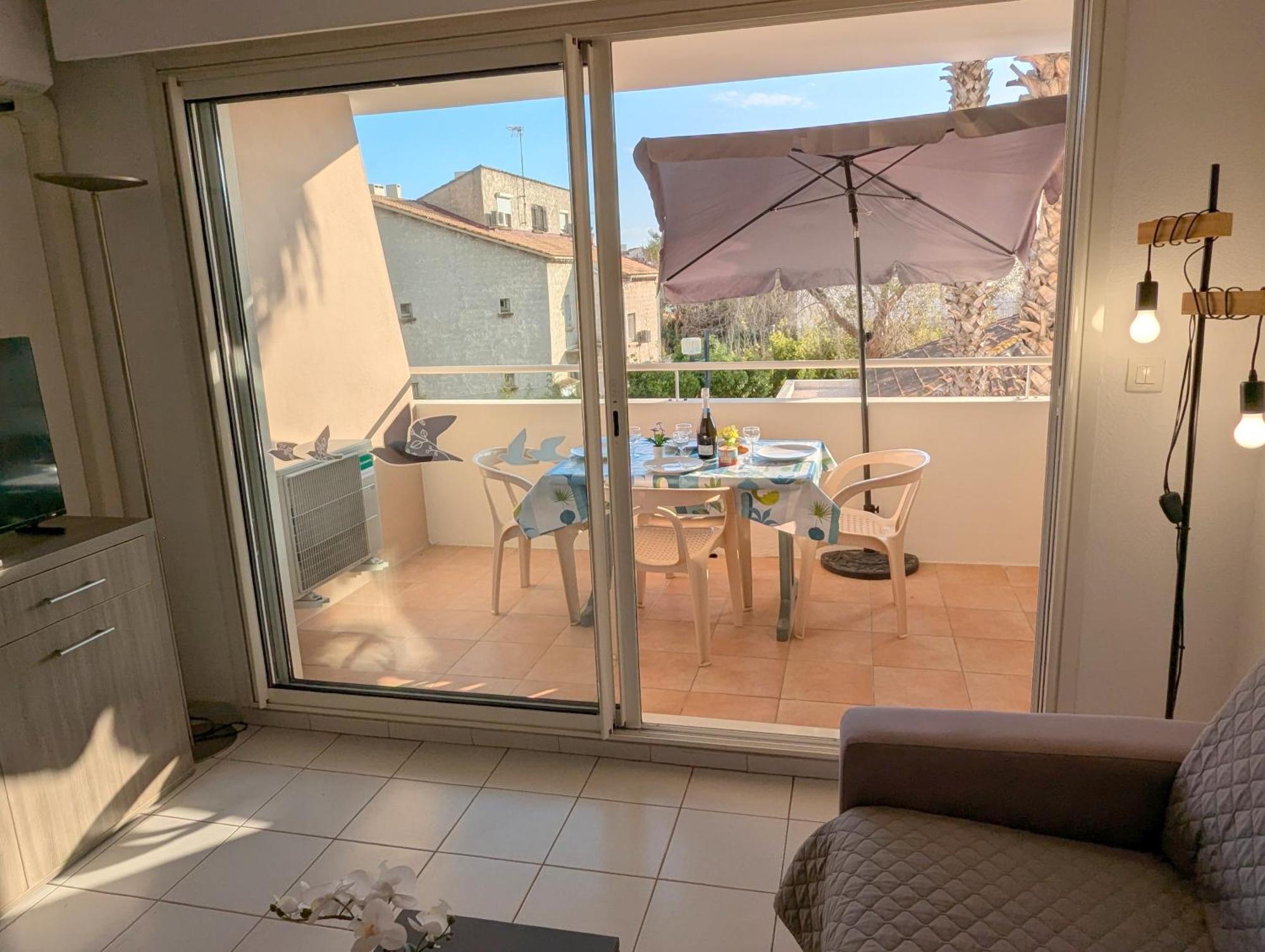 Sol-Y-Days Mayflower, Appartements Climatises Residence Avec Piscine Proche Centre Ле-Гро-дю-Руа Экстерьер фото